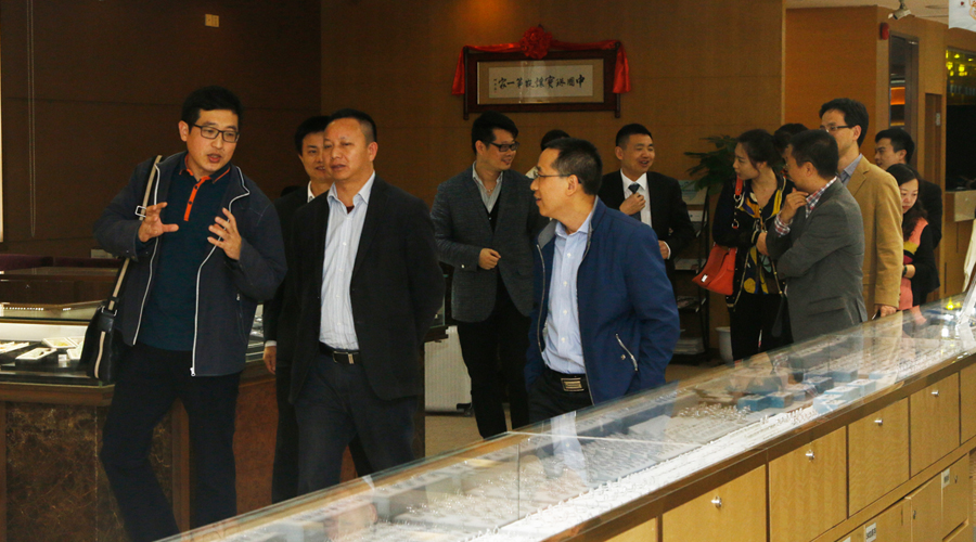 重庆市涪陵新城区管委员会领导一行莅临我司调研参观