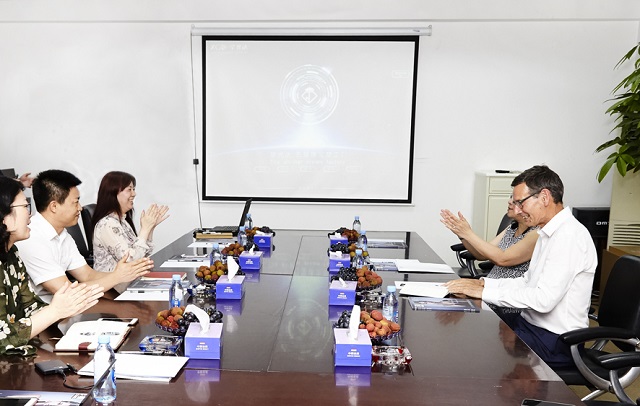 JNA大奖评审团莅临星光达参观考察